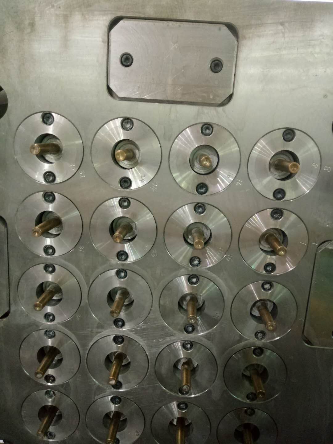 Injection Molding Tool for Plastic products Injection Molding Tool for Plastic products